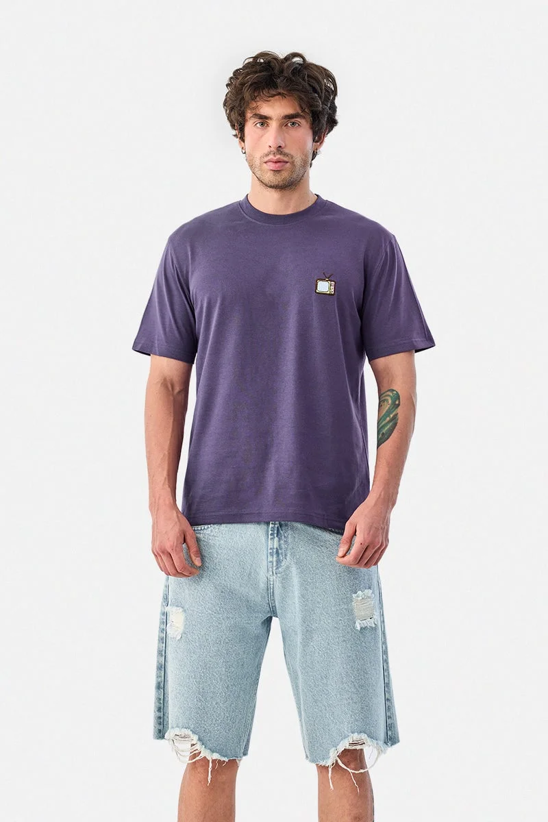 سنيتش تيشيرت مطرز بتلفزيون ريترو